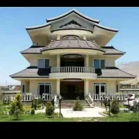 ساختمان-نیمه-کاره-دوسرویس-راه-جدا-در-خیابان-وزرا