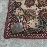 قفل وزنجیر