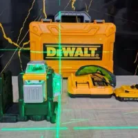 تراز لیزری ۳۶۰درجه دیوالت