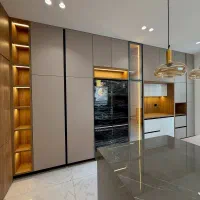 اجرای کابینت های گلاس و ام دی اف اقساطی|خدمات پیشه و مهارت|اصفهان, شهرک کاوه|دیوار