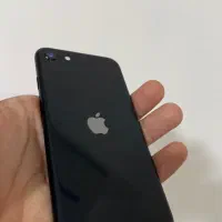 ایفون se 2020