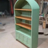 کتابخانه و کافی بار