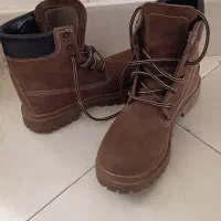 چکمه سایز ۳۷