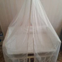 گهواره کنار تخت مادر|تخت و صندلی بچه|کاشان, پشت شهربانی|دیوار