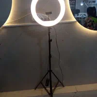 رینگ لایت درحدنو|دوربین عکاسی و فیلم‌برداری|قم, علی آباد|دیوار
