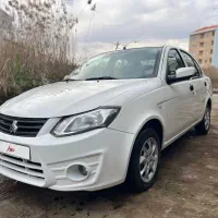 ساینا مدل ۴۰۰