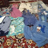 تعدادی لباس بچه