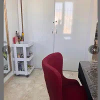 اجاره اتاق ۵ تومن  میز ناخن ۱۵۰۰و صندلی ۲۵۰۰