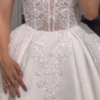 فروش لباس عقد وعروسی به علت مسافرت