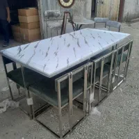 میز ناهارخوری مدرن با ابعاد کم