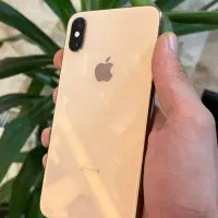 ایفون xs بسیار تمیز