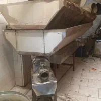 هود تمام استیل. چرخ گوشت ۲ اسب. سانتی فیوژ. دیگ