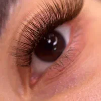 اکستنشن مژه حرفه‌ای با قیمت مناسب|خدمات آرایشگری و زیبایی|اصفهان, شاهزید|دیوار