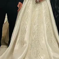 لباس عروس و عقد