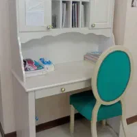 میز مطالعه همراه با صندلی