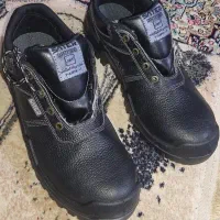 کفش ایمن سایز ۴۳