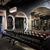 کمک مربی خانم