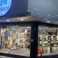 ( فروشنده خانم )نیمه وقت