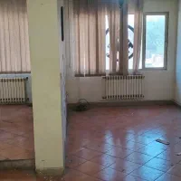 80-متری-درشهرک-ولیعصریاران-ط3-اداری3اتاق-دارد