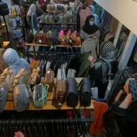 فروشنده خانم|استخدام بازاریابی و فروش|رشت, انصاری|دیوار