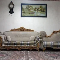 مبل سلطنتی و اینه وکنسول