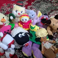 تعدادی عروسک باقیمت خیلی مناسب بفروش می رسد