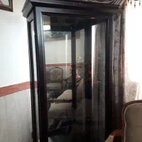 ویترین ۳طبقه شیشه ای
