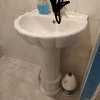 دوعدد روشویی سالم و درحدنو بدونه شیر