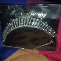 تاج عروس کاملا نو|زیورآلات و اکسسوری|تهران, دهم فروردین|دیوار