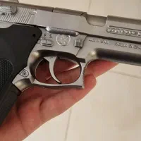 فلزی ـاسپانیایی