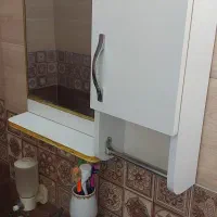 ست آیینه باکس دستشویی و روشویی سرامیکی کمددارو شیر