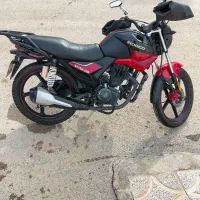 موتور مدل ۴۰۲. مدارک کامل. نقد و معاوضه