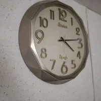 ساعت دیواری