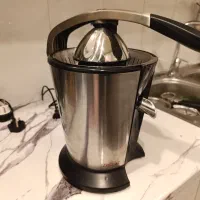 آب میوه گیری زستار
