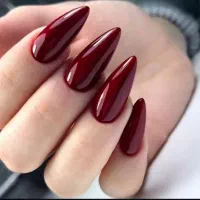 آموزش کاشت ناخن