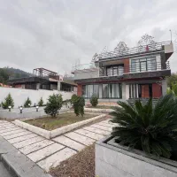 ویلا با طراحی مدرن،مبله ،استخر با ویوی بی نظیر