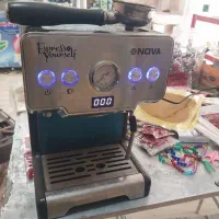 فروش یک دستگاه قهوه سازنیمه صنعتی آک بند نوا