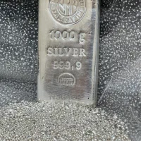 خرید و فروش ساچمه و شمش نقره