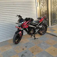 موتور آن اس 200