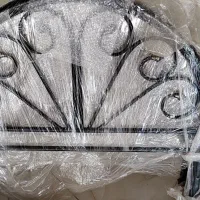 تخت فلزی طرح فرفوژه