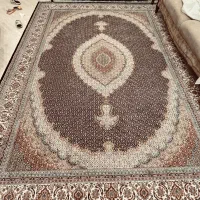 فرش ۹ نگین مشهد