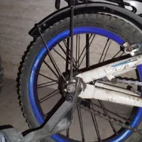 دو عدد دوچرخه شانزده تمیز خانگی یکیش کمک دار پرشی|دوچرخه، اسکیت، اسکوتر|تهران, علیآباد|دیوار