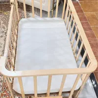 تخت کودک|تخت و صندلی بچه|دوگنبدان, |دیوار