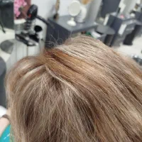 ب یک مدل رنگ و لایت نیازمندیم