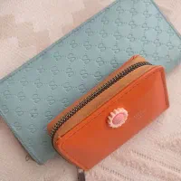 کیف پول و جاکارتی