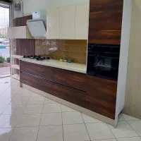 دکور کابینت هایگلاس کرم +چوب برجسته