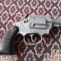 تفنگ قدیمی ترقه ای