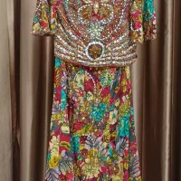 حراج مانتو و شلوار و ست و ساحلی ۵۰۰