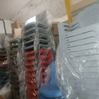 میز و صندلی پلاستیکی وپایه فلزی|صندلی و نیمکت|خرمآباد, |دیوار