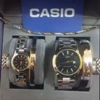 ست کاسیو با جعبه و کارت و اکسسوری